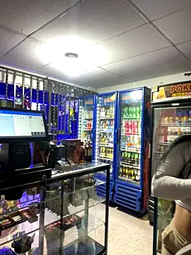 Snapshot of Hot_beauty__ chatting on December 2, 11:06 pm Hot beauty online show from December 2, 11:06 pm