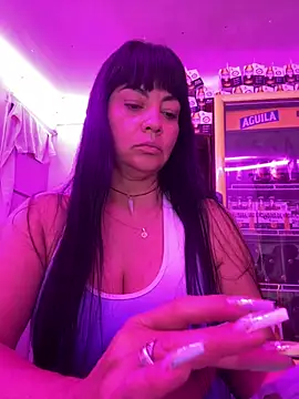 Hot beauty   online show from March 17, 1:30 am