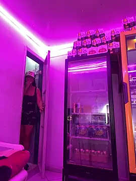 Hot beauty   online show from March 5, 12:51 am