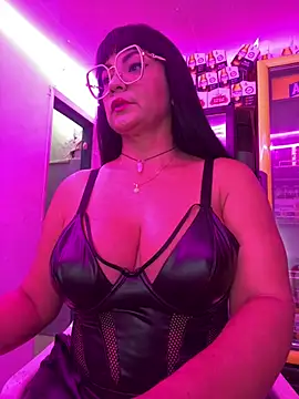 Hot beauty   online show from February 18, 1:58 am