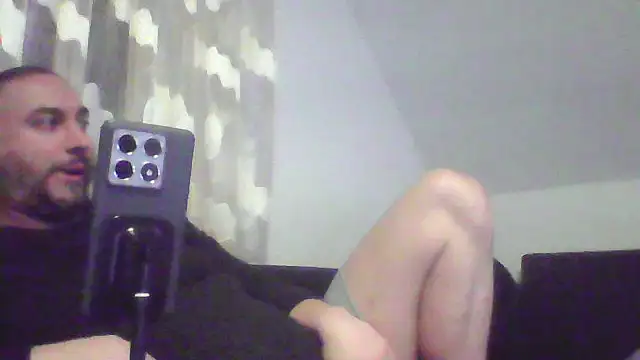 Snapshot of NewyorkDimi chatting on March 4, 12:29 am NewyorkDimi online show from March 4, 12:29 am