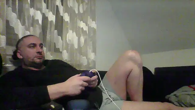Snapshot of NewyorkDimi chatting on March 5, 4:24 am NewyorkDimi online show from March 5, 4:24 am