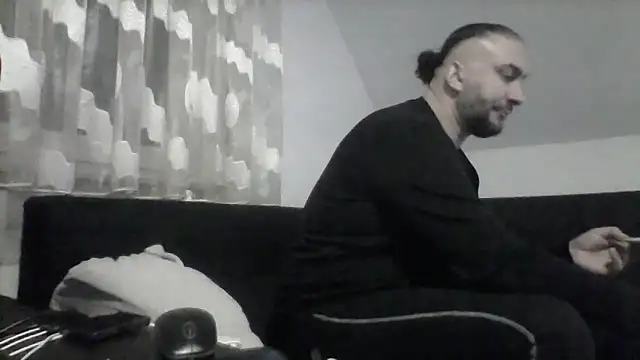 Snapshot of NewyorkDimi chatting on March 23, 4:38 am NewyorkDimi online show from March 23, 4:38 am
