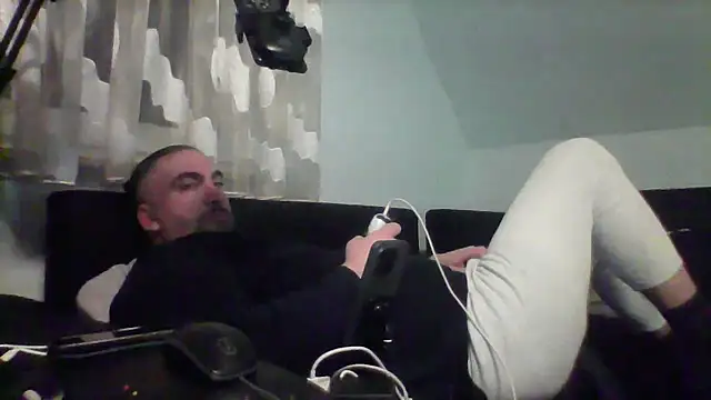 NewyorkDimi online show from February 11, 2:22 am