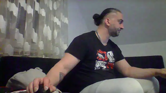 Snapshot of NewyorkDimi chatting on March 11, 11:47 pm NewyorkDimi online show from March 11, 11:47 pm
