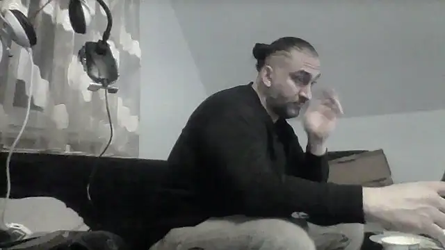 NewyorkDimi online show from April 6, 2:40 am