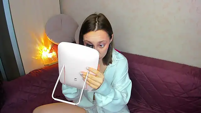 MelodyOfLovee online show from February 27, 3:18 am