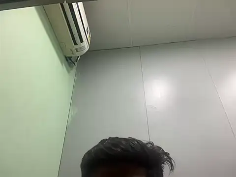 Snapshot of Mixups161 chatting on December 15, 9:37 am Mixups161 online show from December 15, 9:37 am