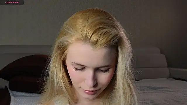 Snapshot of elsa_limerence chatting on February 9, 7:59 am elsa limerence online show from February 9, 7:59 am