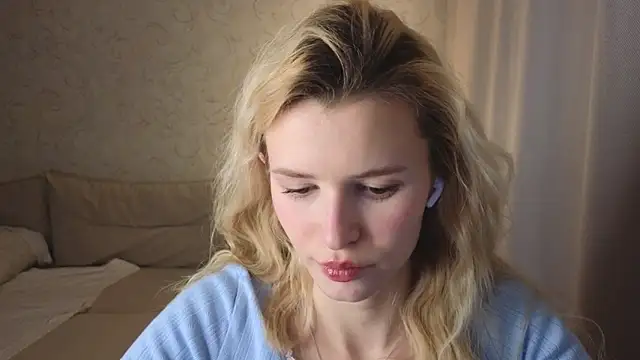 elsa limerence online show from April 9, 4:57 pm