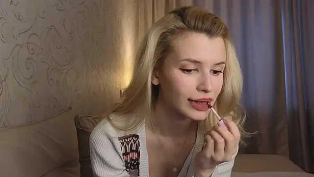 elsa limerence online show from March 5, 4:20 am