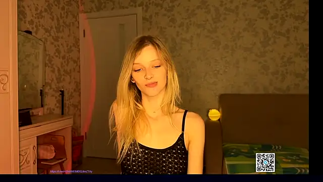 Snapshot of Evvie_Summn1 chatting on September 23, 2:57 pm Evvie Summn1 online show from September 23, 2:57 pm