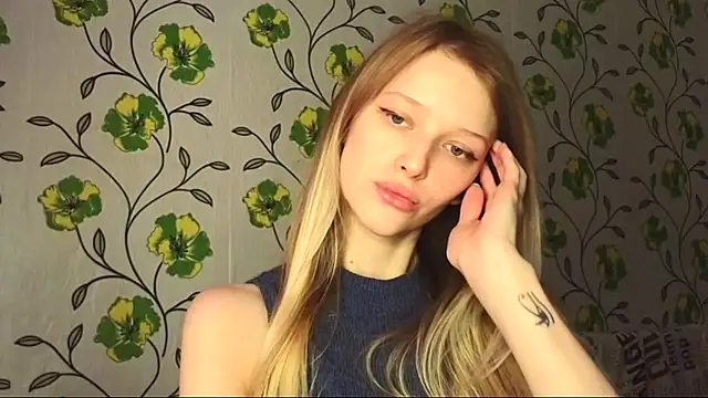 Evvie Summn1 online show from May 8, 7:23 am