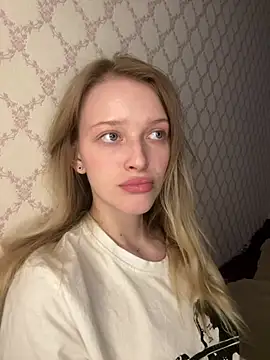 Evvie Summn1 online show from April 23, 10:00 am