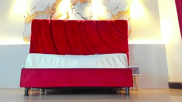 MAISE HILL1 online show from January 9, 1:40 pm