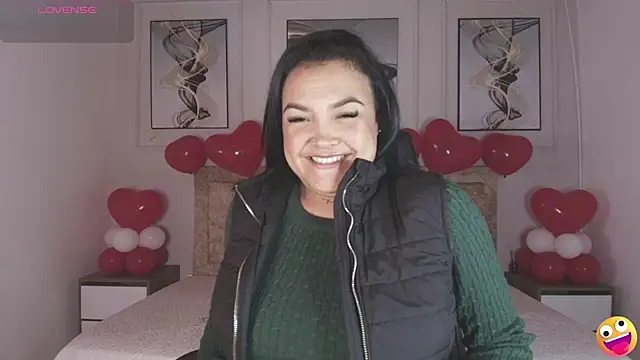 Snapshot of lyn_adamns chatting on February 15, 11:58 pm lyn adamns online show from February 15, 11:58 pm