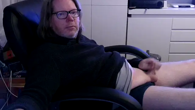 VSteph online show from December 18, 10:57 pm