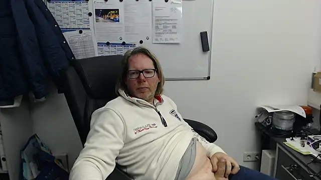 VSteph online show from December 15, 4:02 pm