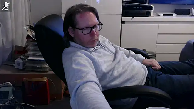 VSteph online show from March 20, 9:38 pm