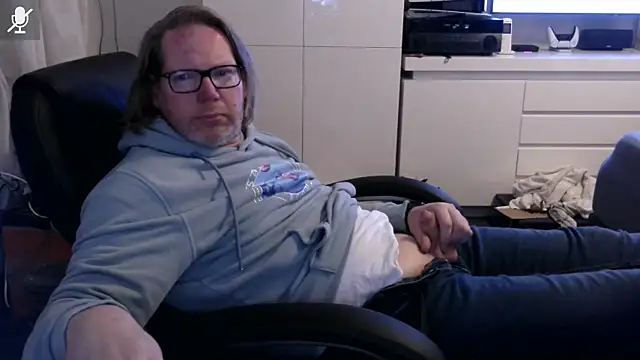 VSteph online show from March 29, 8:10 pm