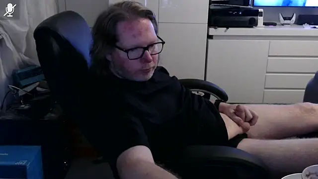 VSteph online show from May 17, 11:38 pm