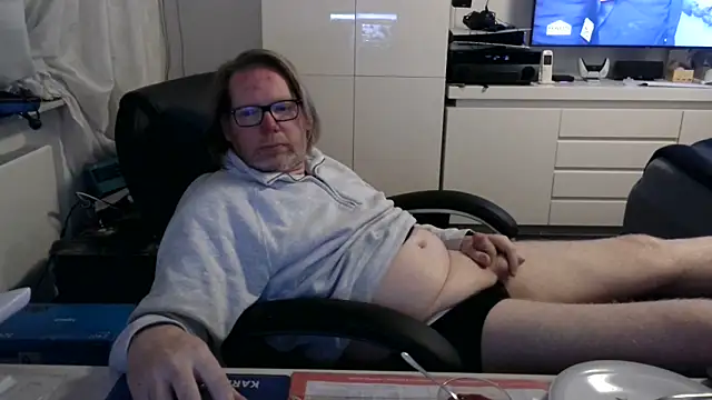 VSteph online show from May 12, 8:04 pm