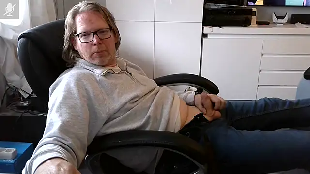 VSteph online show from June 12, 4:16 pm