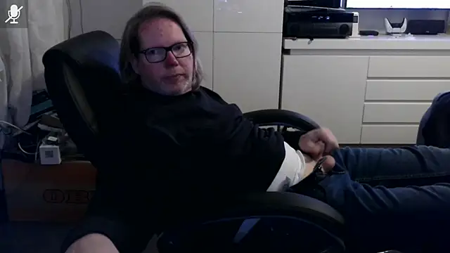 VSteph online show from April 13, 7:07 pm