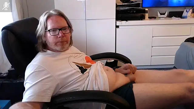 VSteph online show from June 16, 7:03 pm