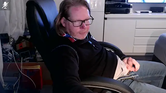 VSteph online show from November 13, 8:57 pm