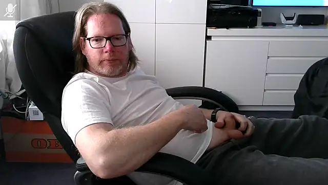 VSteph online show from April 12, 2:09 pm