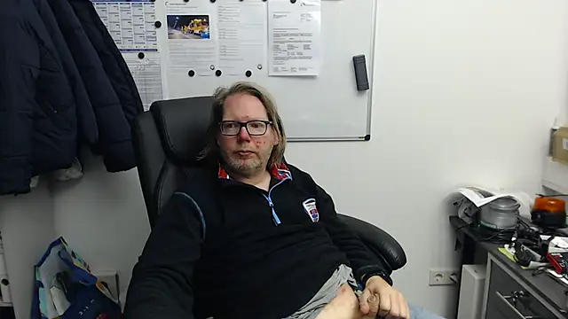 VSteph online show from November 26, 4:18 pm