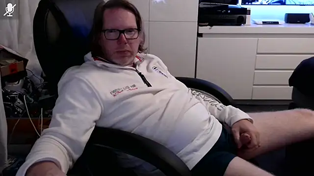 VSteph online show from September 25, 8:37 pm