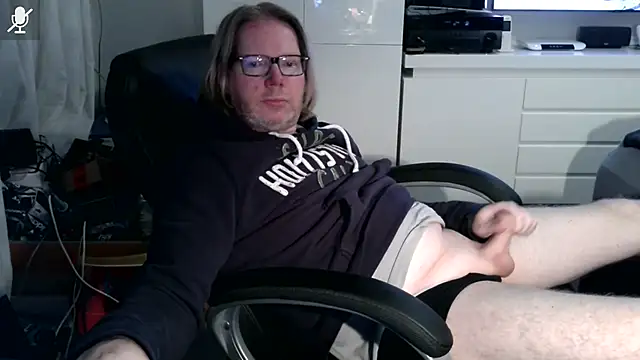 VSteph online show from October 31, 9:32 pm