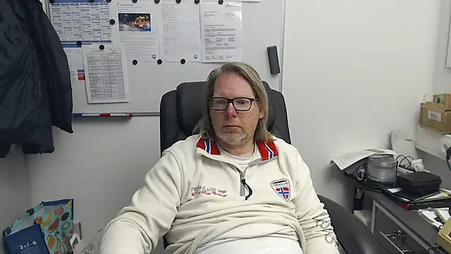 VSteph online show from February 6, 4:58 pm