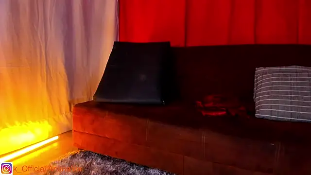 AnithaaYork online show from November 4, 11:58 am