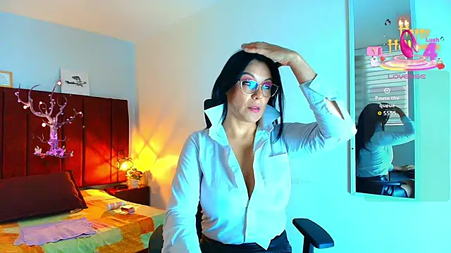 Zuzana21 online show from October 21, 12:37 pm