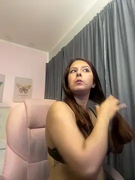 liss black online show from November 17, 5:55 am