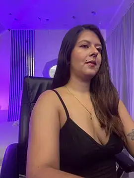 Snapshot of liss_black chatting on June 27, 4:29 am liss black online show from June 27, 4:29 am