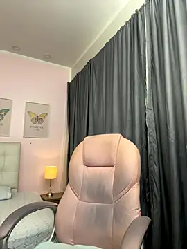 liss black online show from November 1, 5:03 am