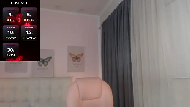 Snapshot of liss_black chatting on February 28, 6:52 pm liss black online show from February 28, 6:52 pm