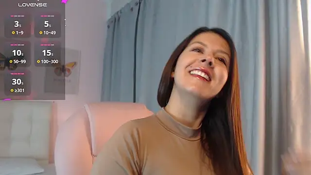 Snapshot of liss_black chatting on March 18, 12:39 pm liss black online show from March 18, 12:39 pm