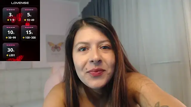 Snapshot of liss_black chatting on February 28, 12:42 pm liss black online show from February 28, 12:42 pm