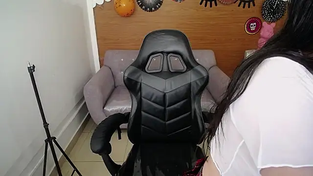 Chinatsu t online show from October 27, 12:50 pm