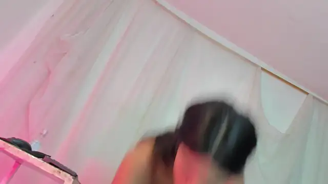 Itsme Daniela online show from April 4, 4:35 pm