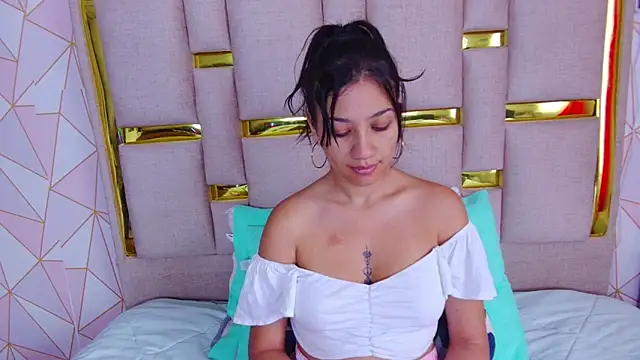 nina carther online show from March 13, 11:15 am