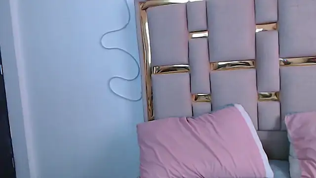 Snapshot of nina_carther chatting on October 11, 12:39 pm nina carther online show from October 11, 12:39 pm