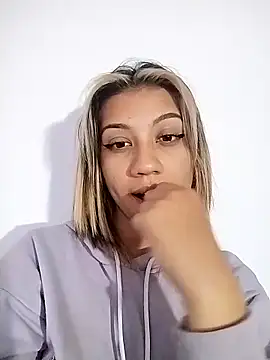 Snapshot of nina_carther chatting on February 23, 1:57 am nina carther online show from February 23, 1:57 am