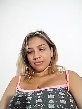 Snapshot of nina_carther chatting on March 2, 12:36 pm nina carther online show from March 2, 12:36 pm
