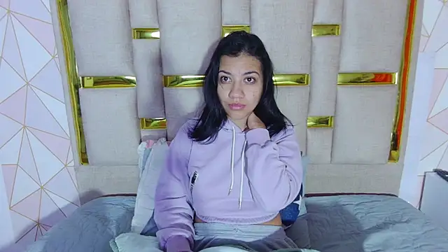 nina carther online show from February 4, 10:21 am